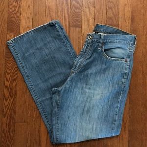 Lucky Brand size 34 BOOTLEG jeans